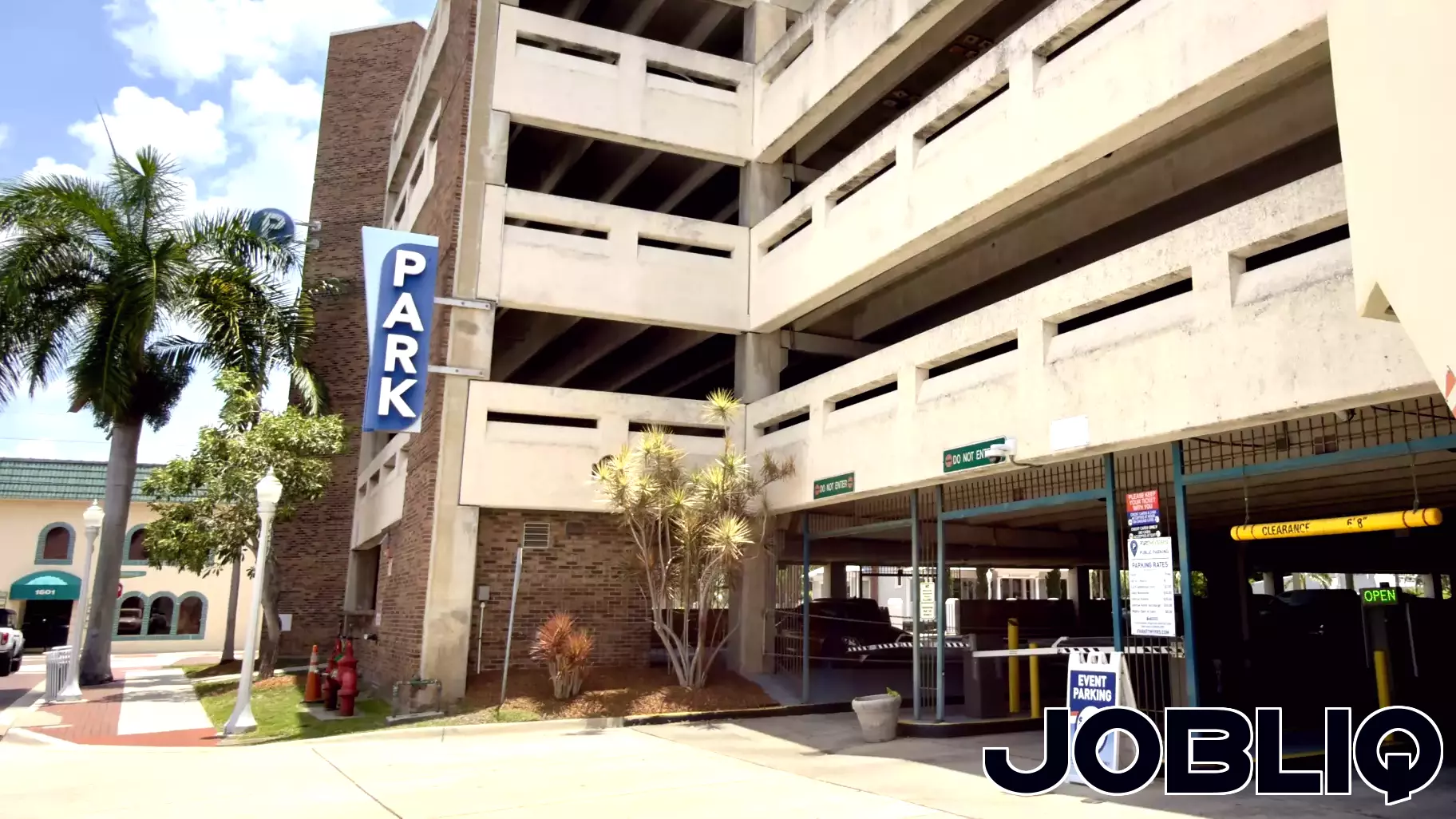 City of Palms new downtown parking program: How local business react to the change
