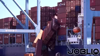 Over 60 Containers Fall from Ship at Long Beach Port