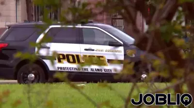 Shoplifting suspect stabs security officer at East Side business, SAPD says